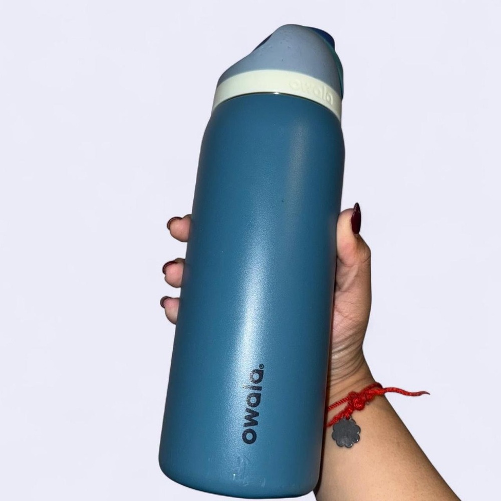 Blue and sea foam OWALA bottle 32OZ